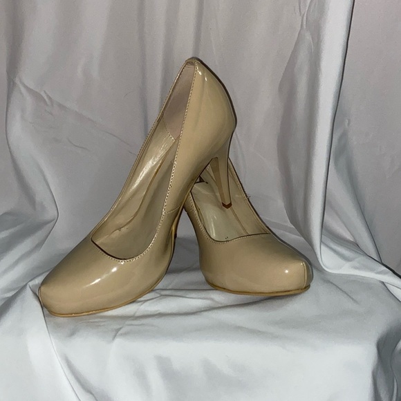 Type Z 8.5 Nude 4inch heel - Picture 2 of 4